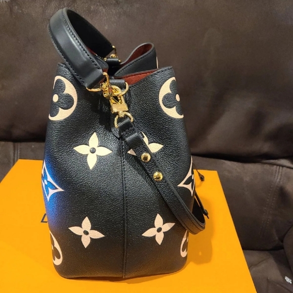 Neonoe Empriente limited edition - Picture 4 of 11